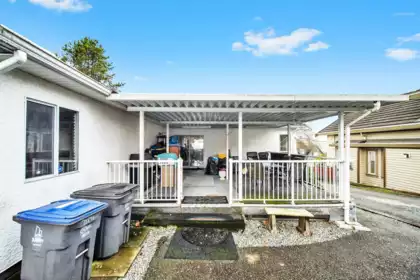 Garage Interior Photo of 10846 129 Street Street, Surrey, BC