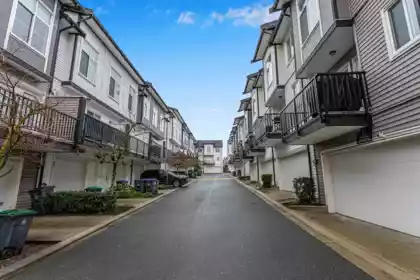 58 5867 129 Street, Surrey, BC, Surrey — Townhouse for sale