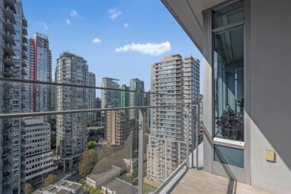 Office / Den Photo of 1804 1233 W Cordova Street, Vancouver, BC