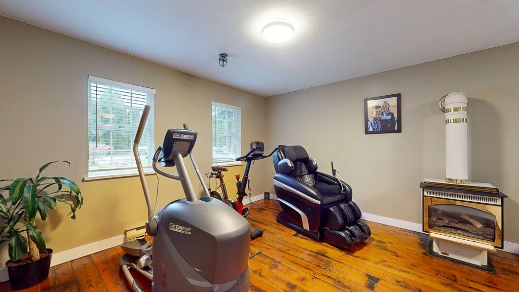 Hallway Photo of 5567 Calli Place, Sechelt, BC