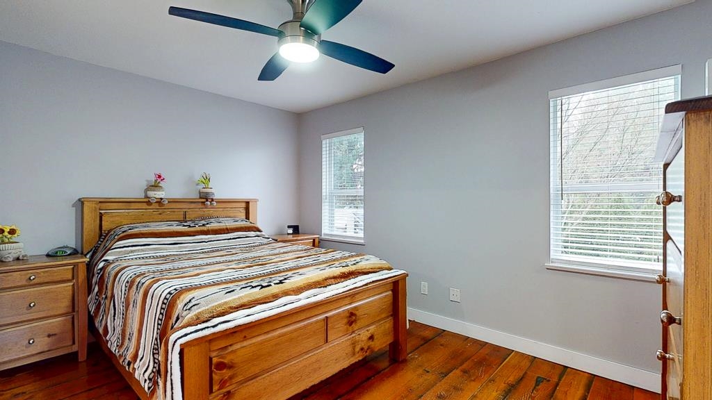 Primary Bathroom Photo of 5567 Calli Place, Sechelt, BC