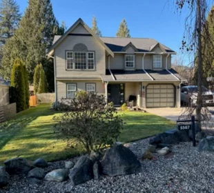 5567 Calli Place, Sechelt, BC, Sechelt District — 5 bed single family residence for sale