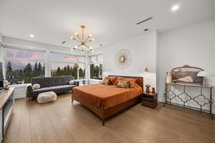 Hallway Photo of 16728 Mcnair Drive, Surrey, BC