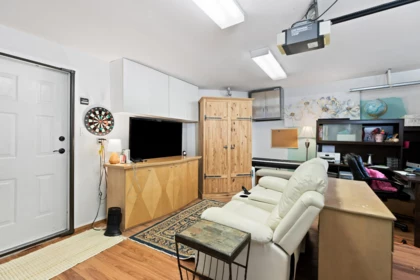 Basement Recreation Room Photo of 5549 Frigate Road, Delta, BC