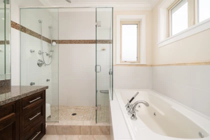 Primary Bathroom Photo of 1683 W 64th Avenue, Vancouver, BC