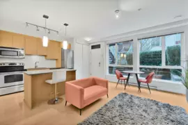 115 735 W 15th Street, North Vancouver, BC