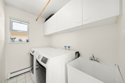 Hallway Photo of 4380 No. 5 Road, Richmond, BC