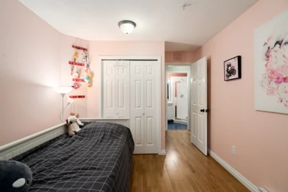 Powder Room Photo of 101 519 Twelfth Street, New Westminster, BC
