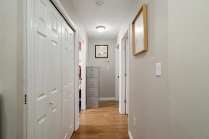 Primary Bathroom Photo of 101 519 Twelfth Street, New Westminster, BC
