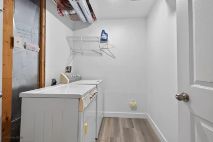 Hallway Photo of 14896 56a Avenue, Surrey, BC