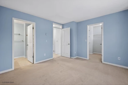 Powder Room Photo of 14896 56a Avenue, Surrey, BC
