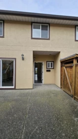 Breakfast Nook Photo of 10 4788 57 Street, Delta, BC