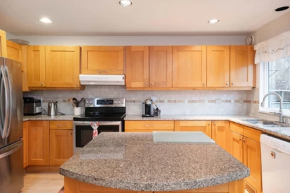 Kitchen Island Photo of 628 E 21st Street, North Vancouver, BC