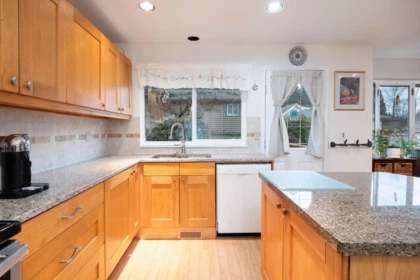 Pantry Photo of 628 E 21st Street, North Vancouver, BC