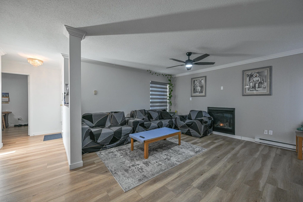 Dining Area Photo of 190 32550 Maclure Road, Abbotsford, BC