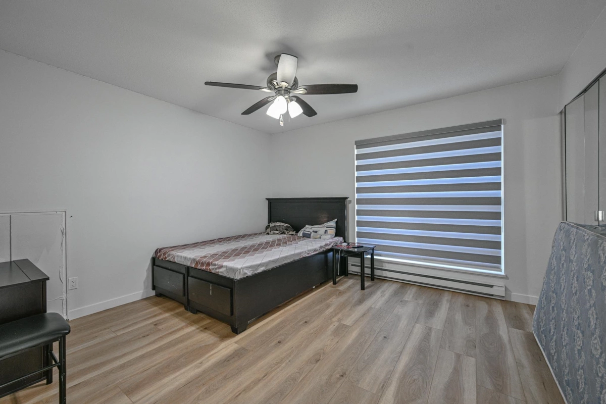 Laundry Room Photo of 190 32550 Maclure Road, Abbotsford, BC