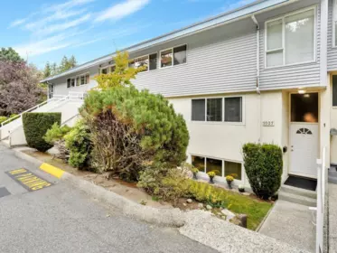 1037 Cecile Drive, Port Moody, BC, Port Moody — Townhouse for sale