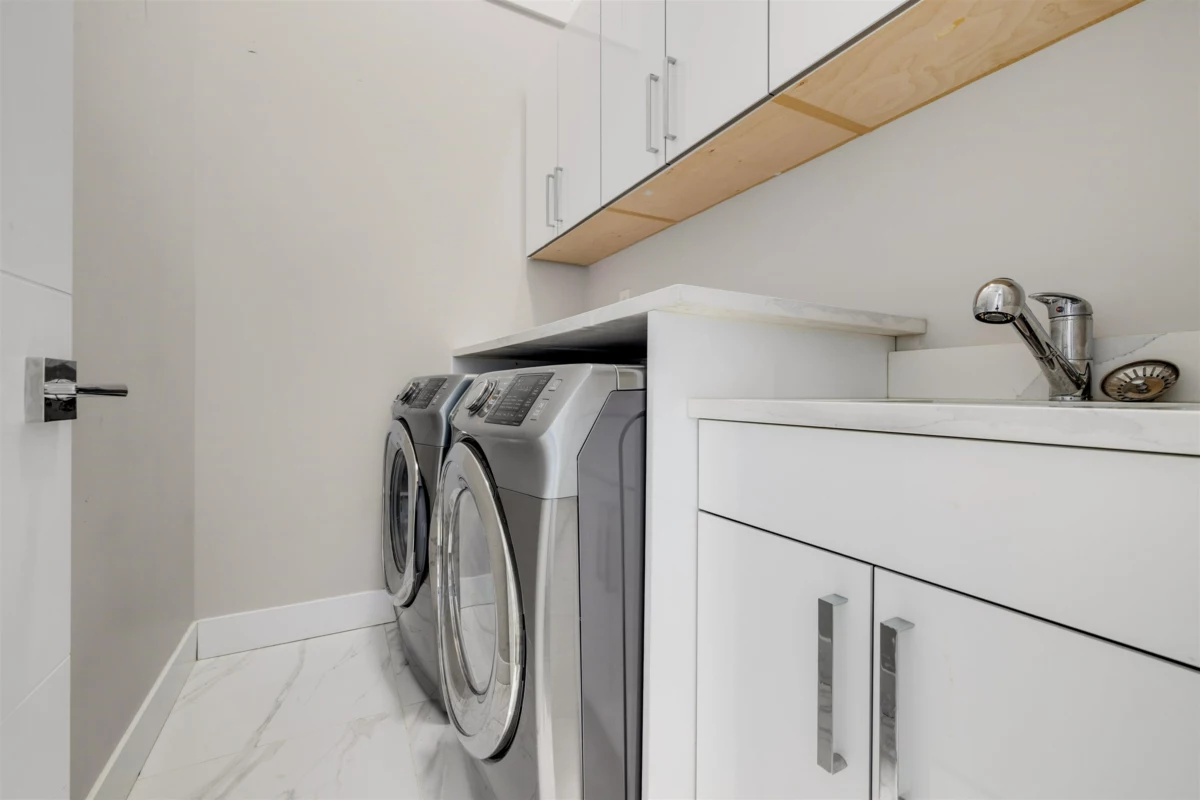 Bedroom 4 Photo of 2071 165 Street, Surrey, BC