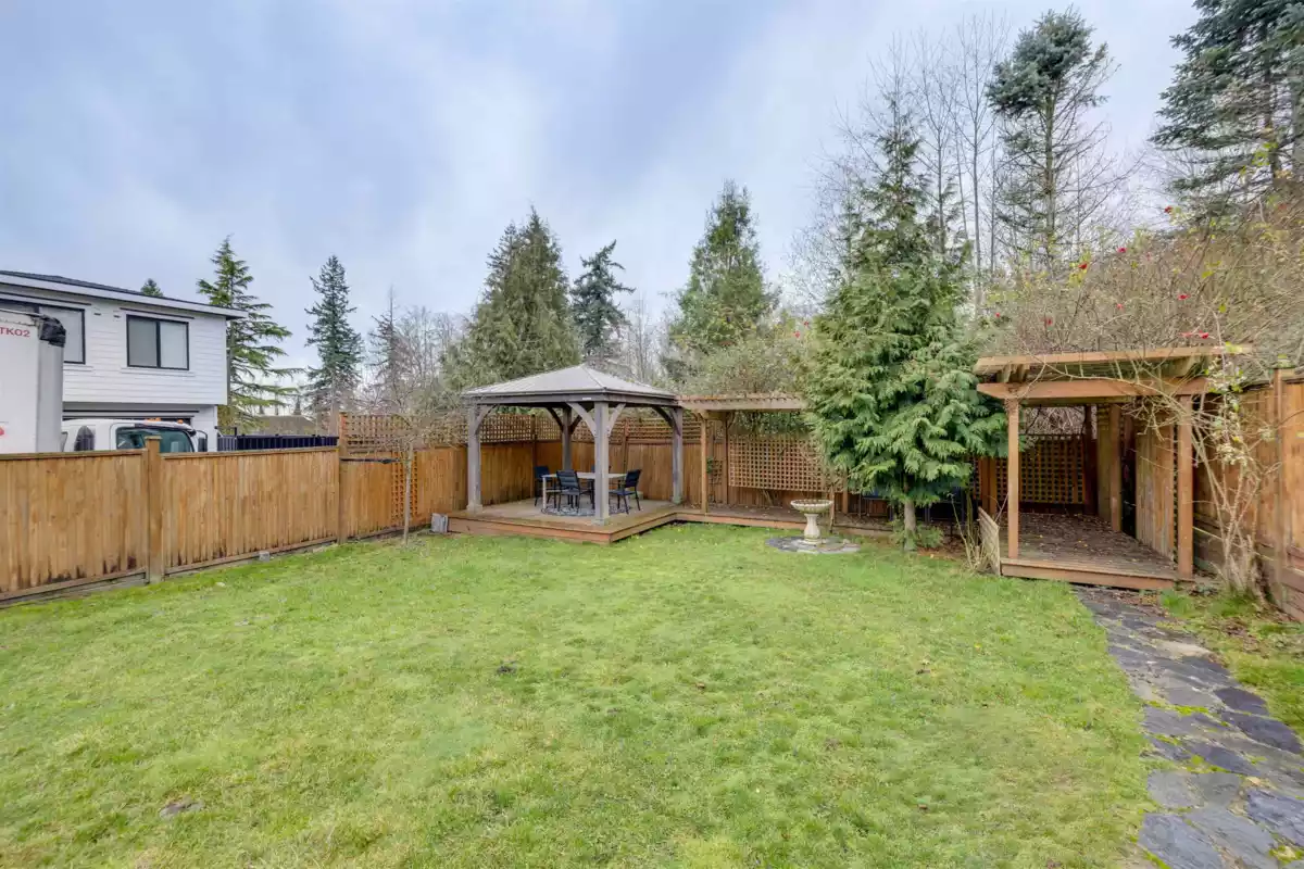 Powder Room Photo of 2071 165 Street, Surrey, BC