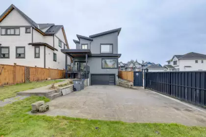 Office / Den Photo of 2071 165 Street, Surrey, BC