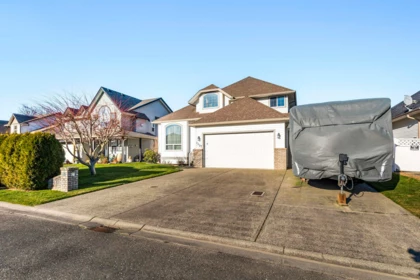 7327 Prasmount Place, Agassiz, BC, Agassiz — Single Family Residence for sale