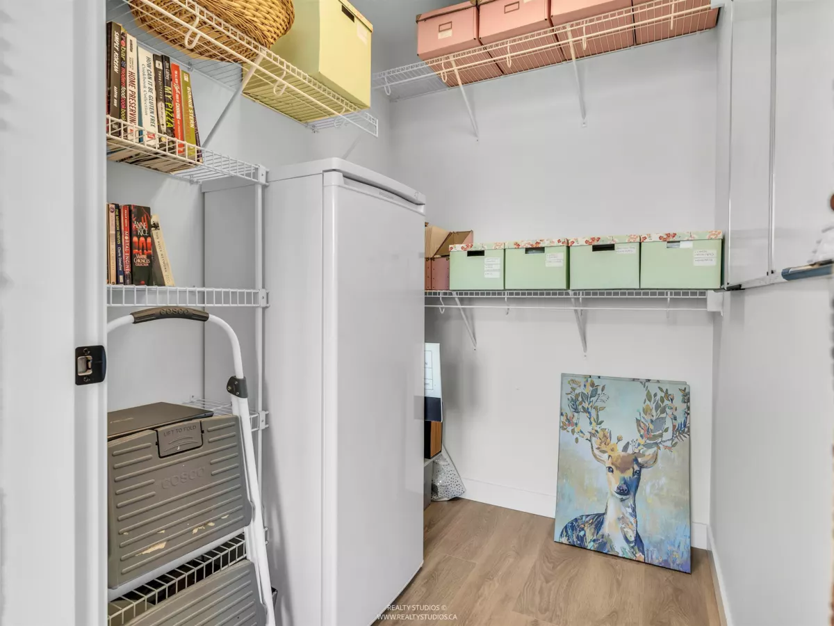 Basement Recreation Room Photo of 608 3018 St George Street, Port Moody, BC