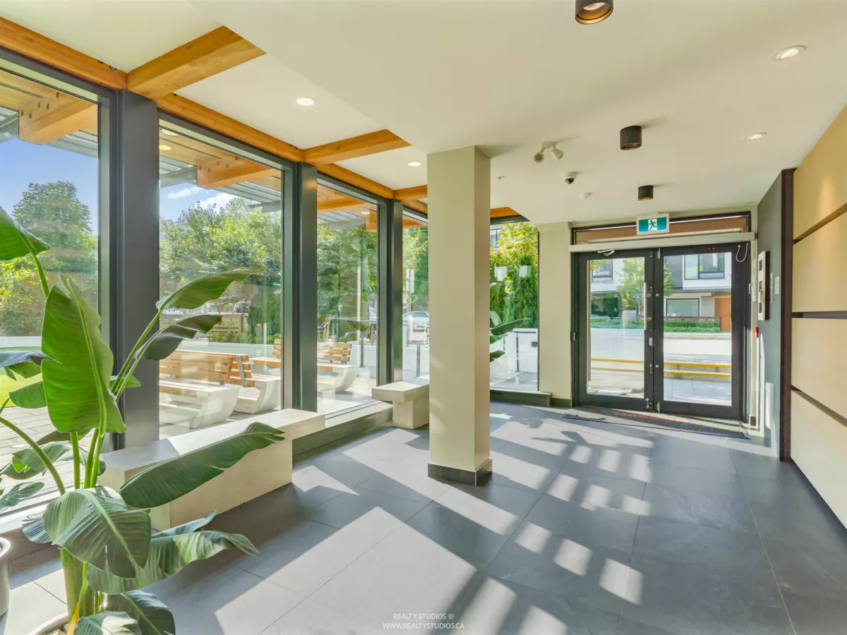 Garden / Landscaping Photo of 608 3018 St George Street, Port Moody, BC