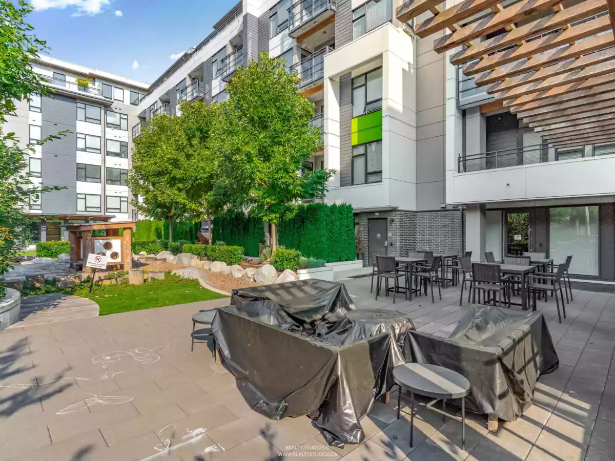 Hot Tub / Spa Photo of 608 3018 St George Street, Port Moody, BC