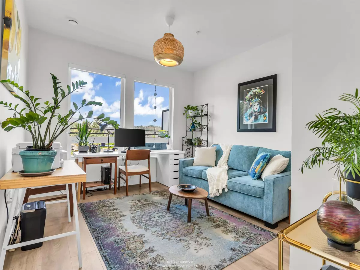 Office / Den Photo of 608 3018 St George Street, Port Moody, BC