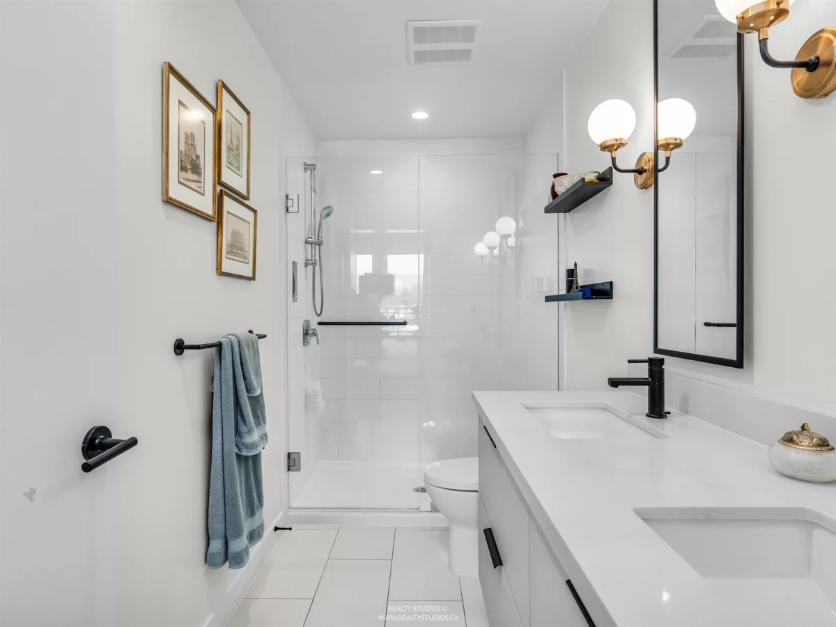 Powder Room Photo of 608 3018 St George Street, Port Moody, BC