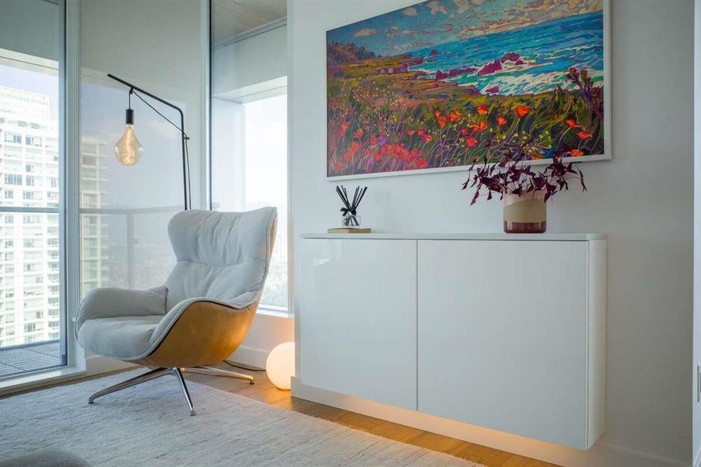 Dining Area Photo of 3607 6000 Mckay Avenue, Burnaby, BC