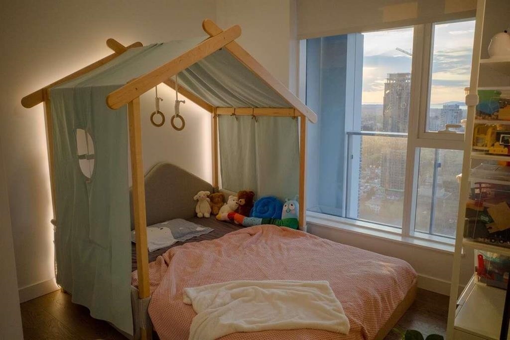 Primary Bedroom Photo of 3607 6000 Mckay Avenue, Burnaby, BC