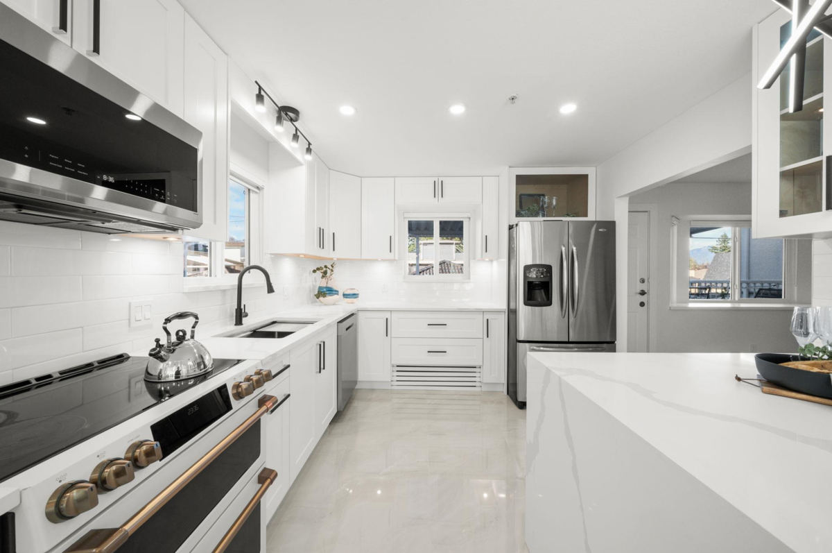 Breakfast Nook Photo of 4769 Rupert Street, Vancouver, BC