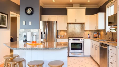 Kitchen Island Photo of 15 6177 169 Street, Surrey, BC
