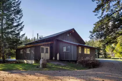 Loft / Bonus Room Photo of 7703 Pemberton Portage Road, Pemberton, BC