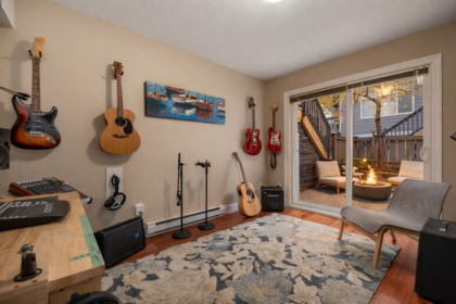 Office / Den Photo of 109 15236 36 Avenue, Surrey, BC