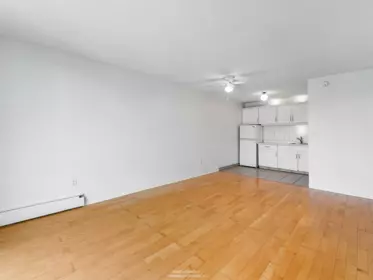 Pantry Photo of 1605 145 St. Georges Avenue, North Vancouver, BC