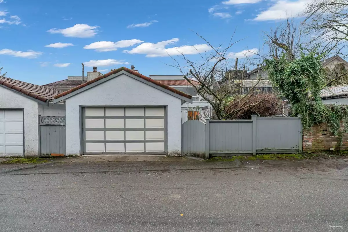 Fitness Center Photo Near 3661 Blenheim Street, Vancouver, BC