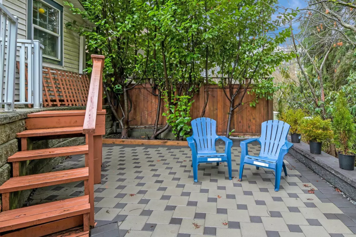 Garden / Landscaping Photo of 8099 148a Street, Surrey, BC
