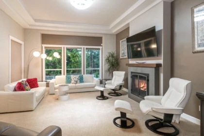 8099 148a Street, Surrey, BC
