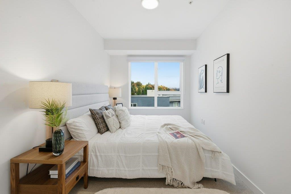 Breakfast Nook Photo of 506 2002 St. George Street, Port Moody, BC