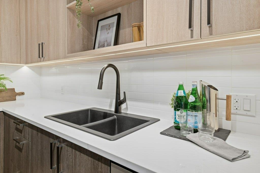 Kitchen Island Photo of 506 2002 St. George Street, Port Moody, BC