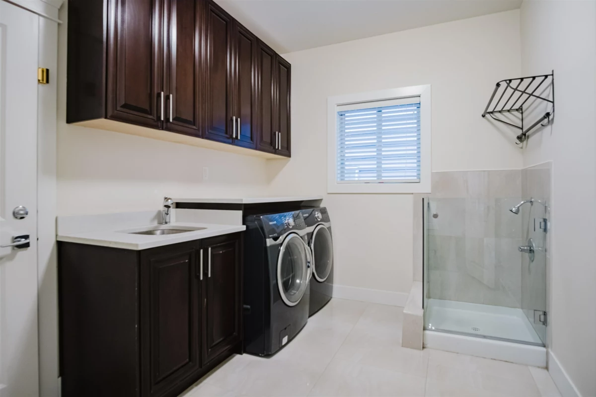 Front Yard Photo of 20539 68th Avenue, Langley, BC