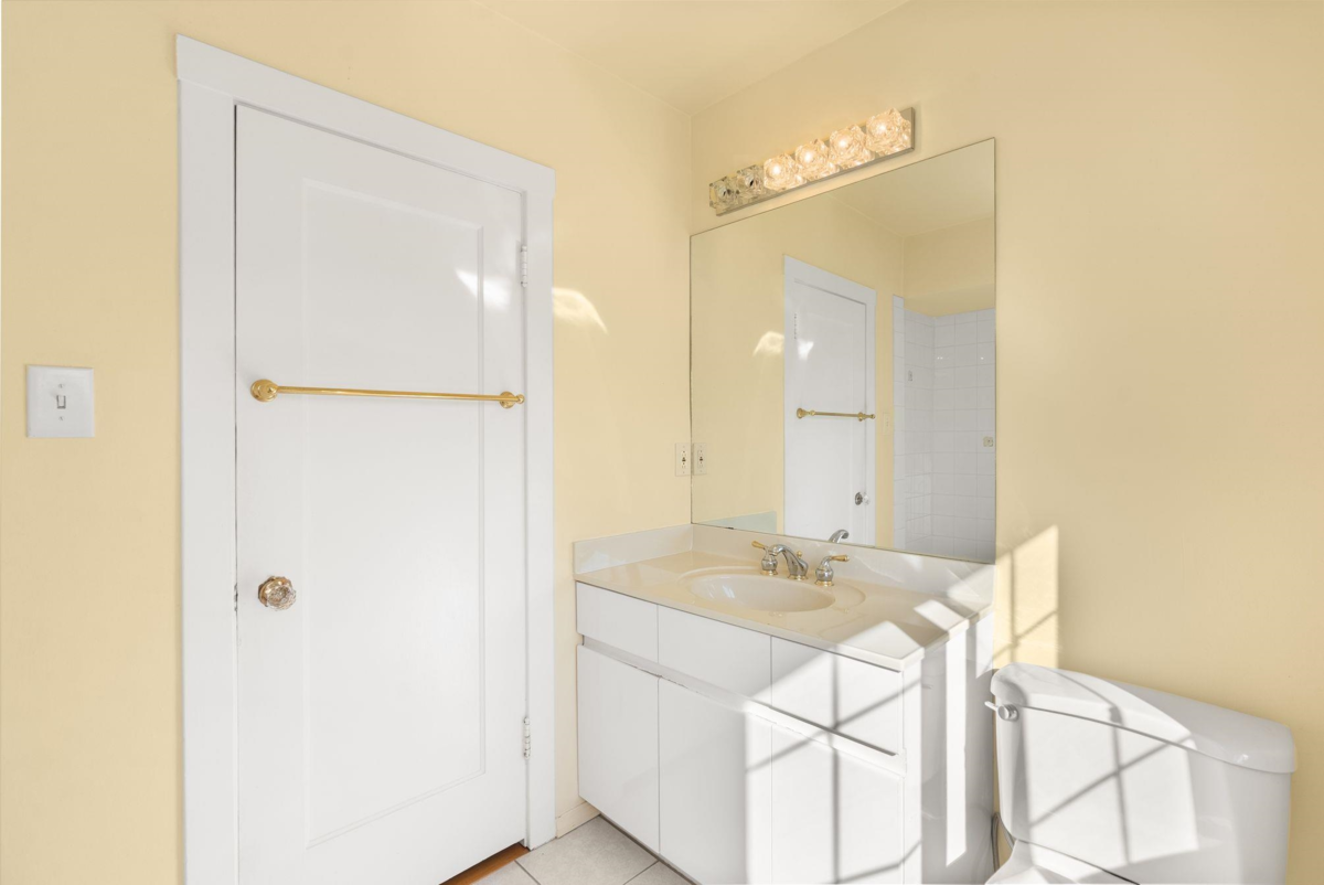 Aerial View of 1537 W 40th Avenue, Vancouver, BC