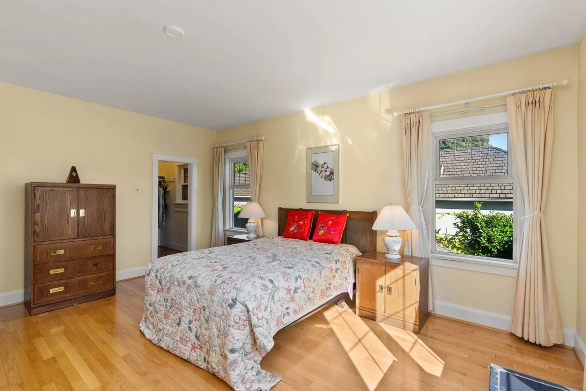 Garage Interior Photo of 1537 W 40th Avenue, Vancouver, BC