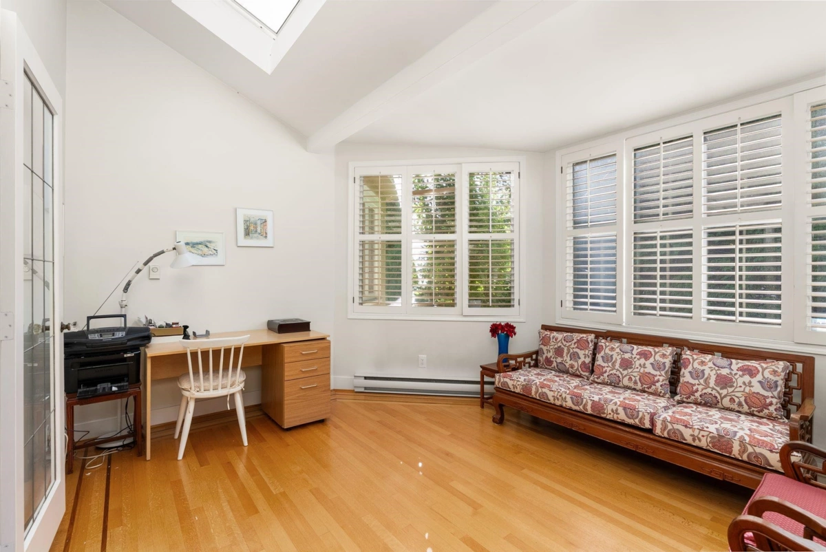 Guest Bathroom Photo of 1537 W 40th Avenue, Vancouver, BC