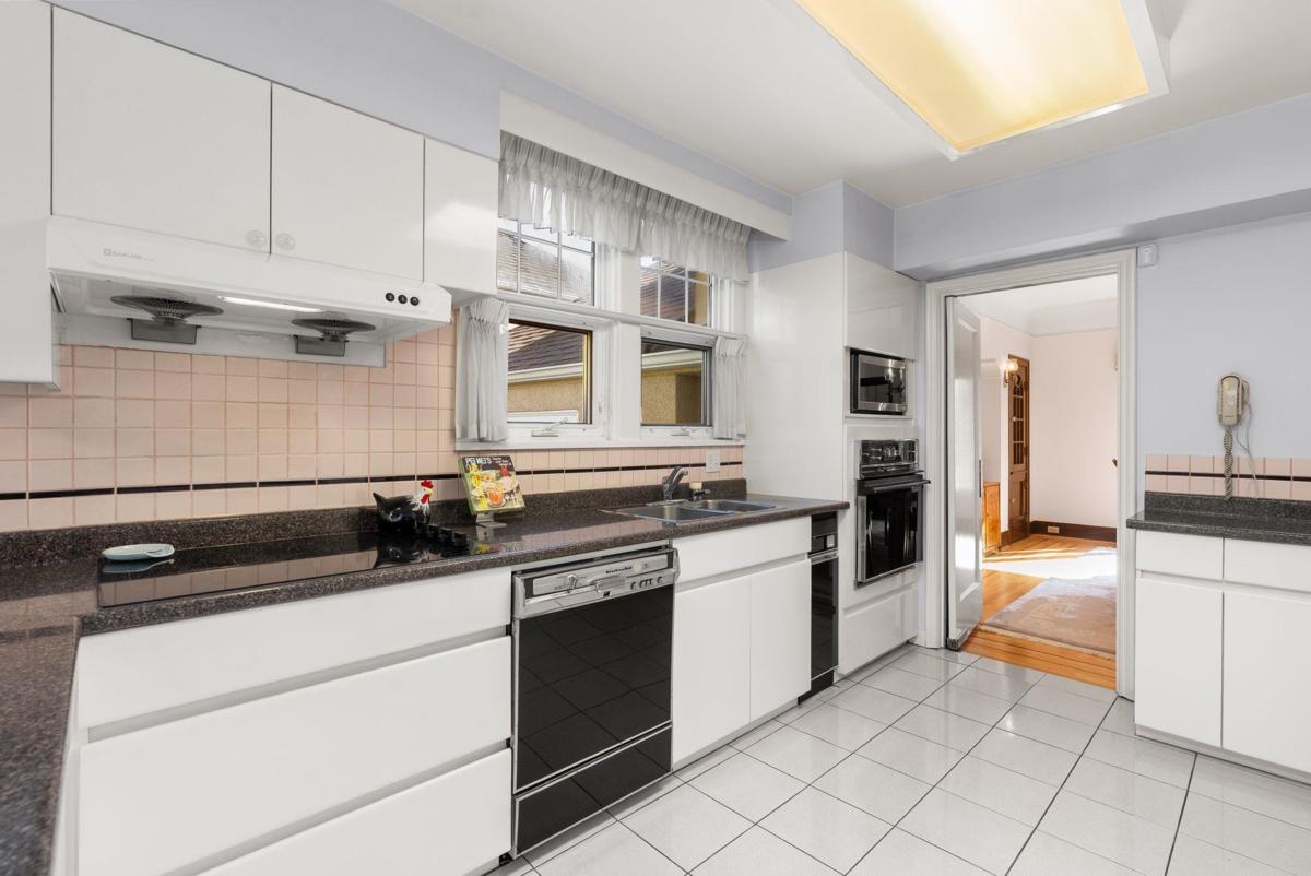 Loft / Bonus Room Photo of 1537 W 40th Avenue, Vancouver, BC