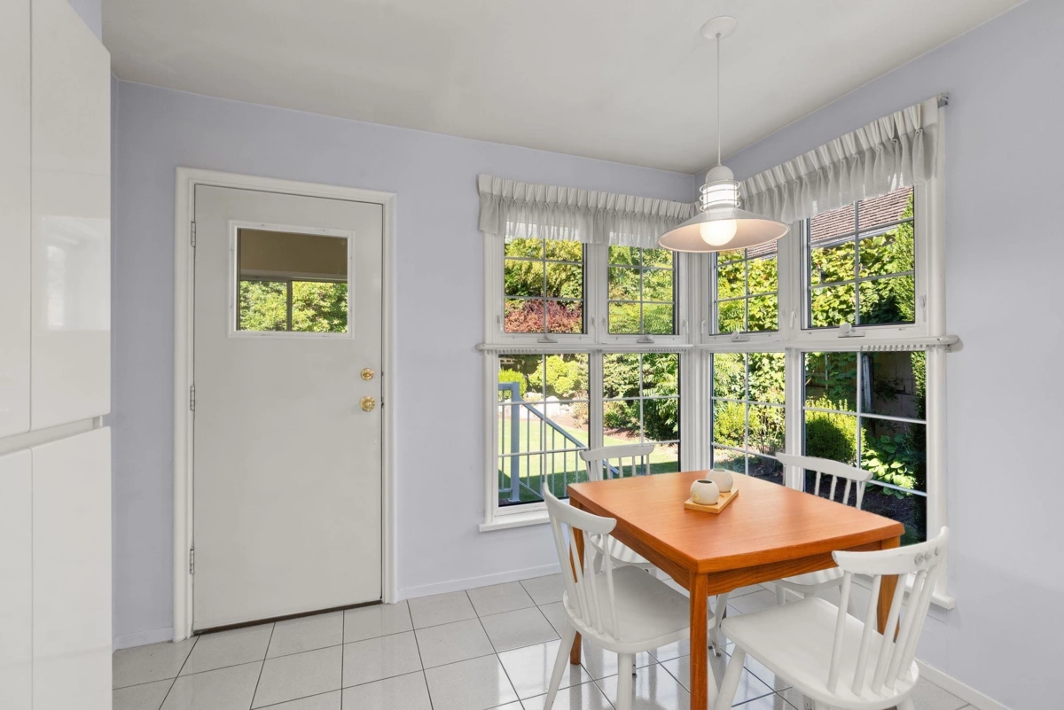 Mudroom Photo of 1537 W 40th Avenue, Vancouver, BC