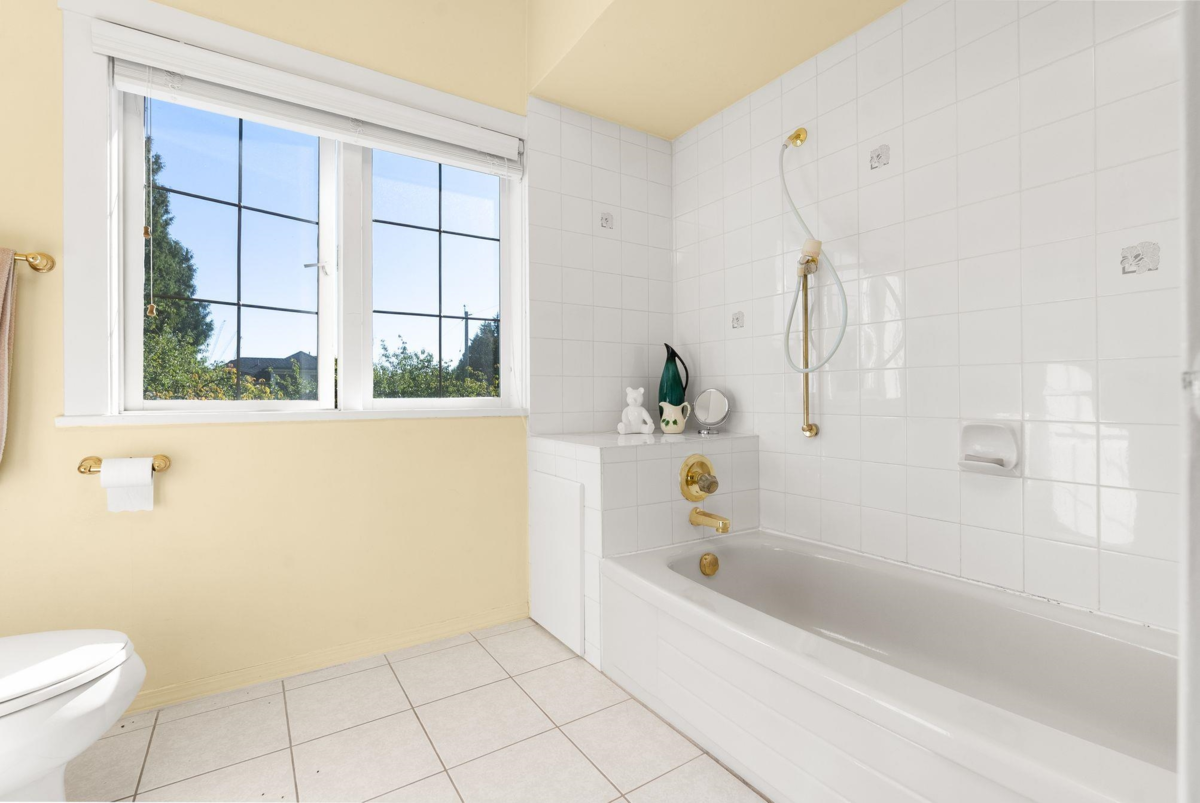 Outdoor Kitchen Photo of 1537 W 40th Avenue, Vancouver, BC