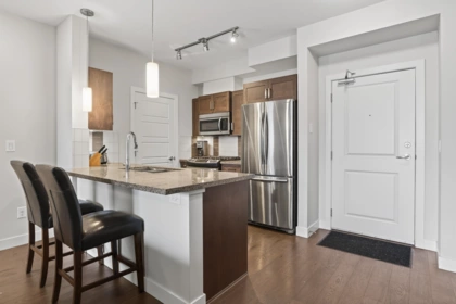 216 20068 Fraser Highway, Langley, BC, Langley City — 2 bed apartment/condo for sale